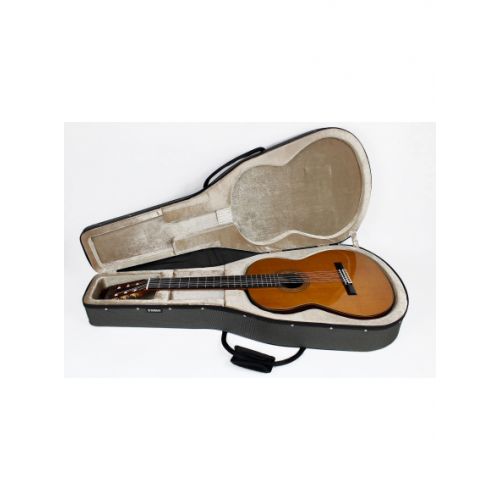 Классическая гитара YAMAHA GC32C